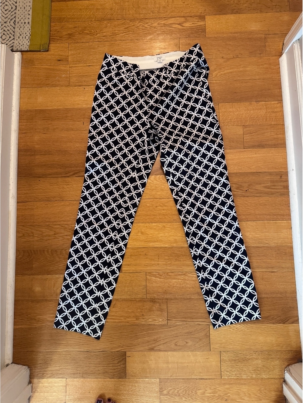 Patterned dress pants